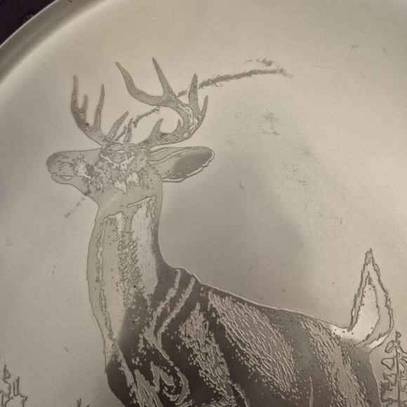 Vintage Silhouette Canadian Original Round Metal Deer Serving Tray 13" Diameter - Picture 3 of 4